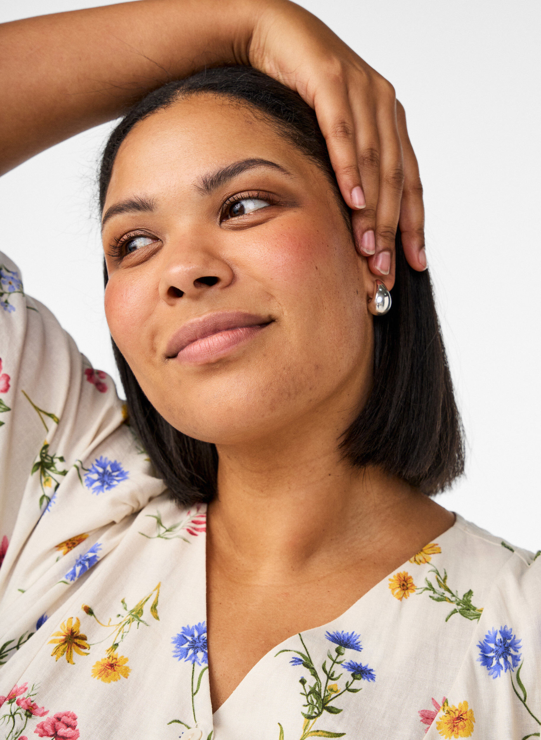 Zizzi Midikjole i lin og viskose med volangermer, Beige, Model image number 2