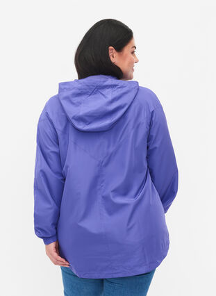 Kort jakke med hette og justerbar bunn, Purple Opulence, Model image number 1