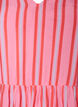 Stripete midiskj&oslash;rt med empire snitt og volanger, Rosa, Packshot image number 2