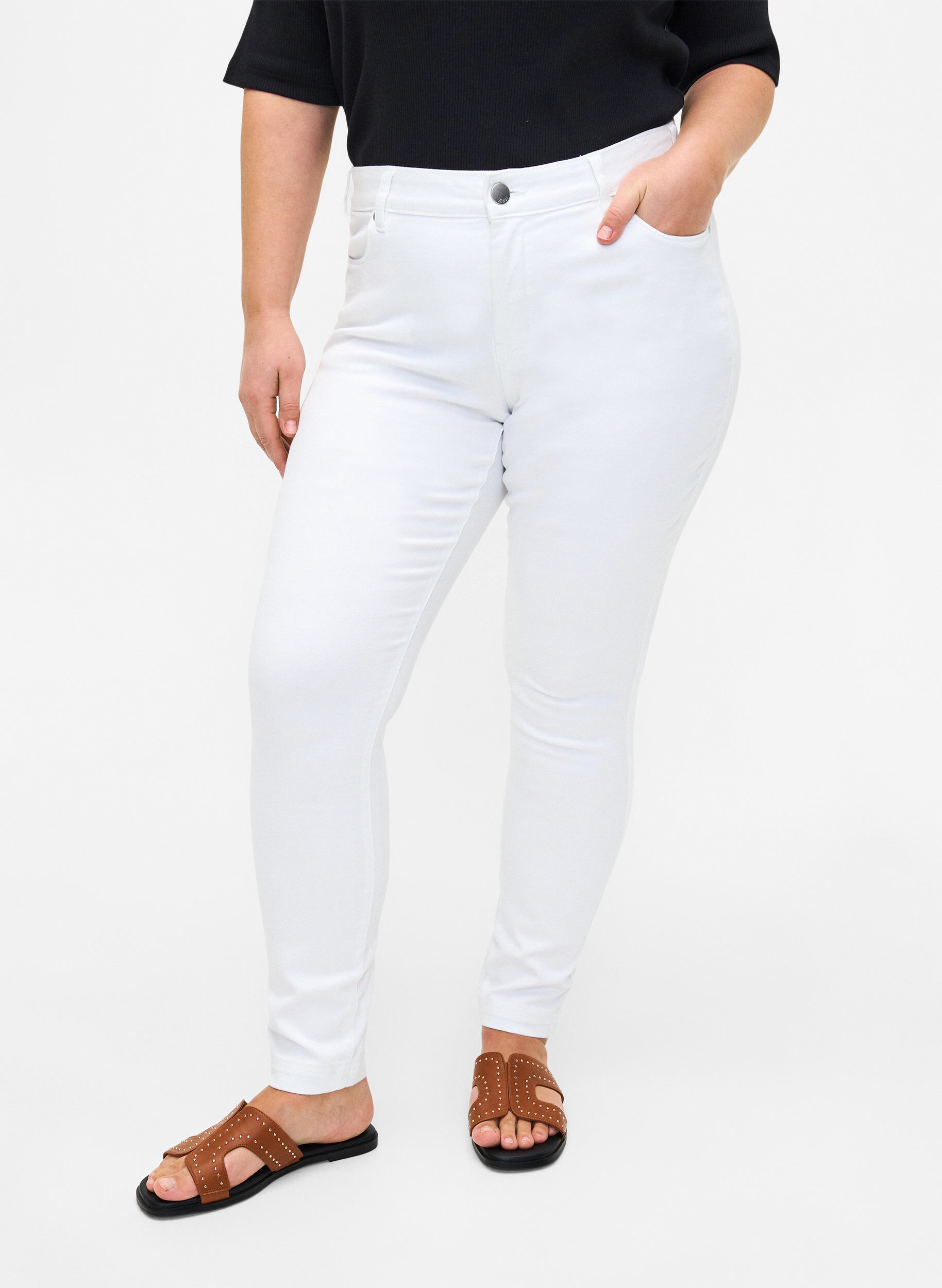 Zizzi Viona jeans med normal midje, Hvit, Model image number 2