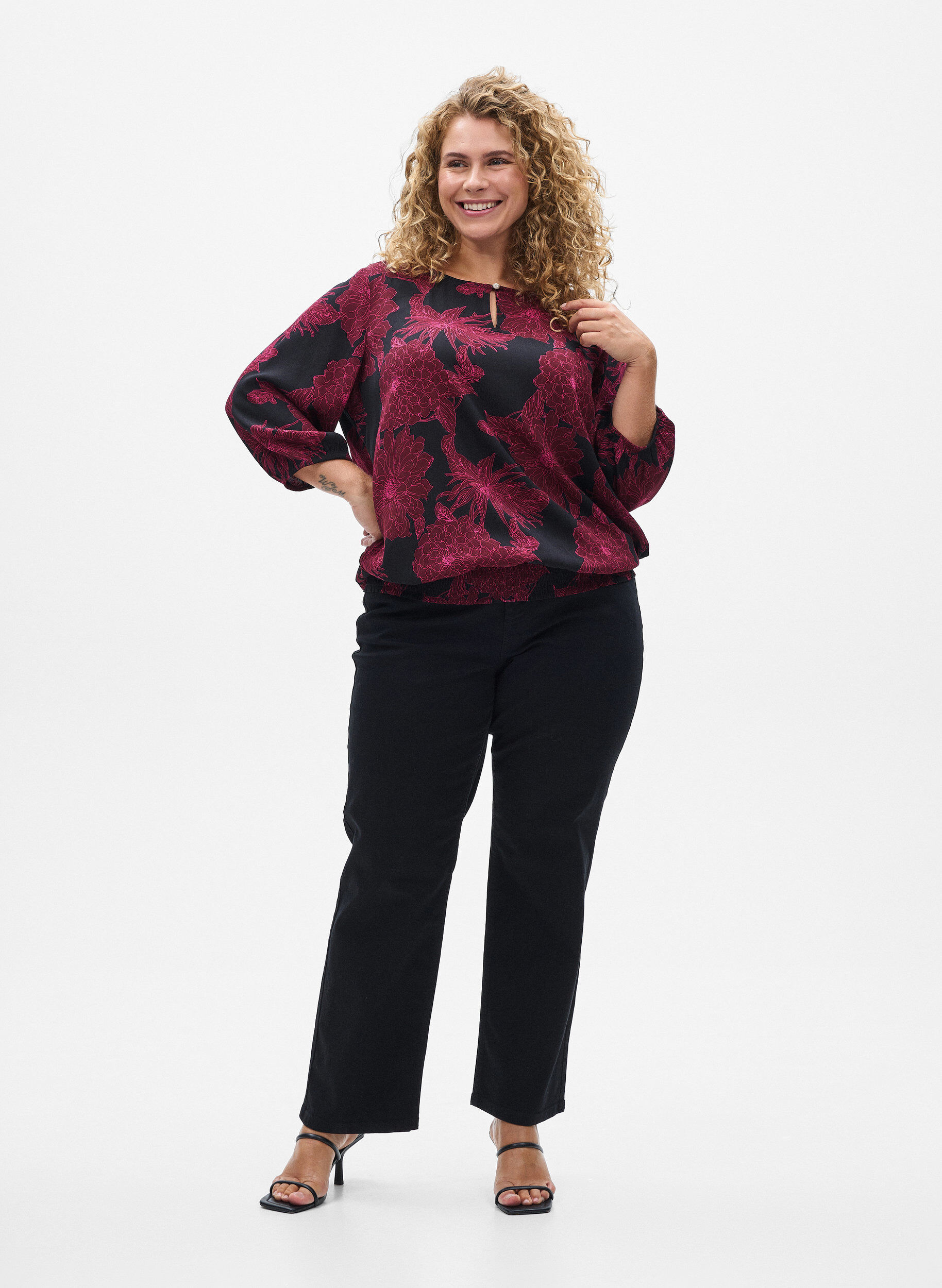 ZizziViskose bluse med blomstertrykk og smocking, M&oslash;rk Bordeaux, Model image number 1