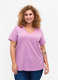 Bomulls T-skjorte med V-hals, Lavender Herb, Model