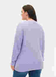 Mønstrete strikkegenser med V-hals, Lavender, Model
