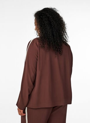 Zizzi Sporty jakke med glidelås og kule detaljer, Deep Mahogany, Model image number 1