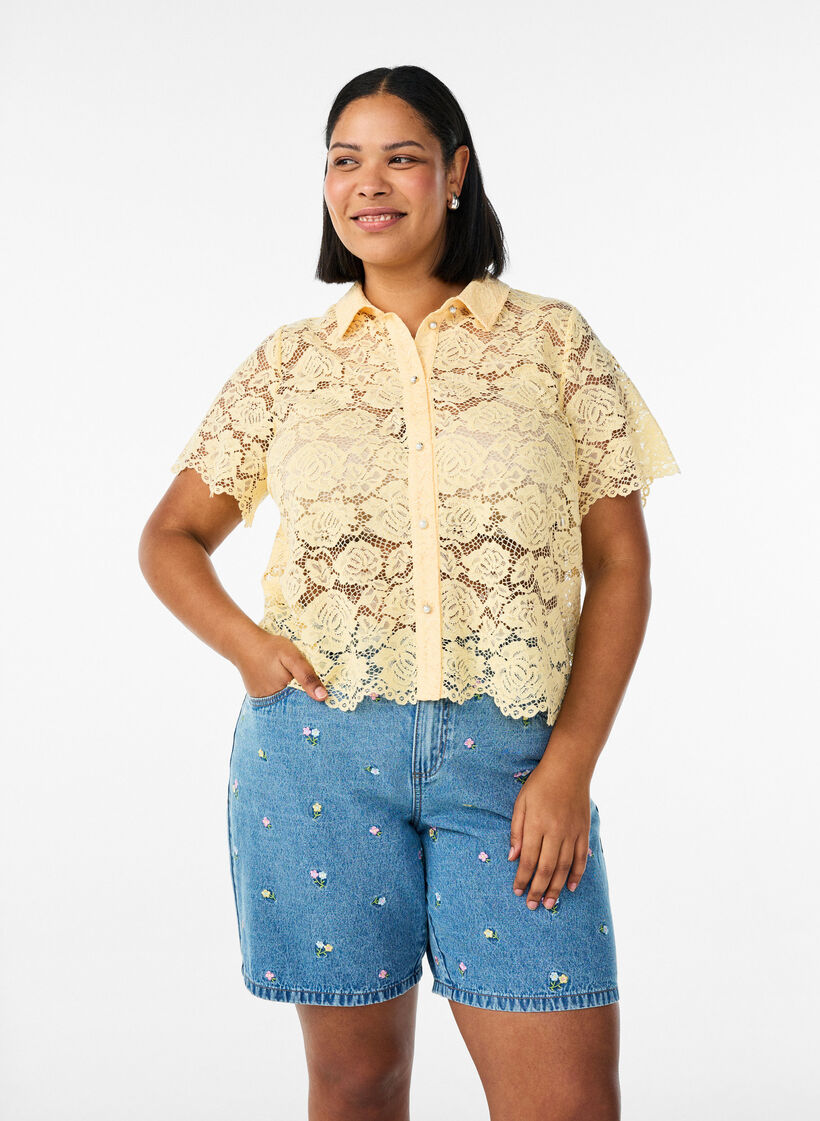 Denimshorts med broderte blomster, Bl&aring;, Model image number 0