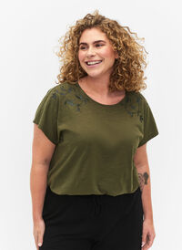 T-skjorte i bomull med mønsterdetalj, Ivy Green w Leaf, Model