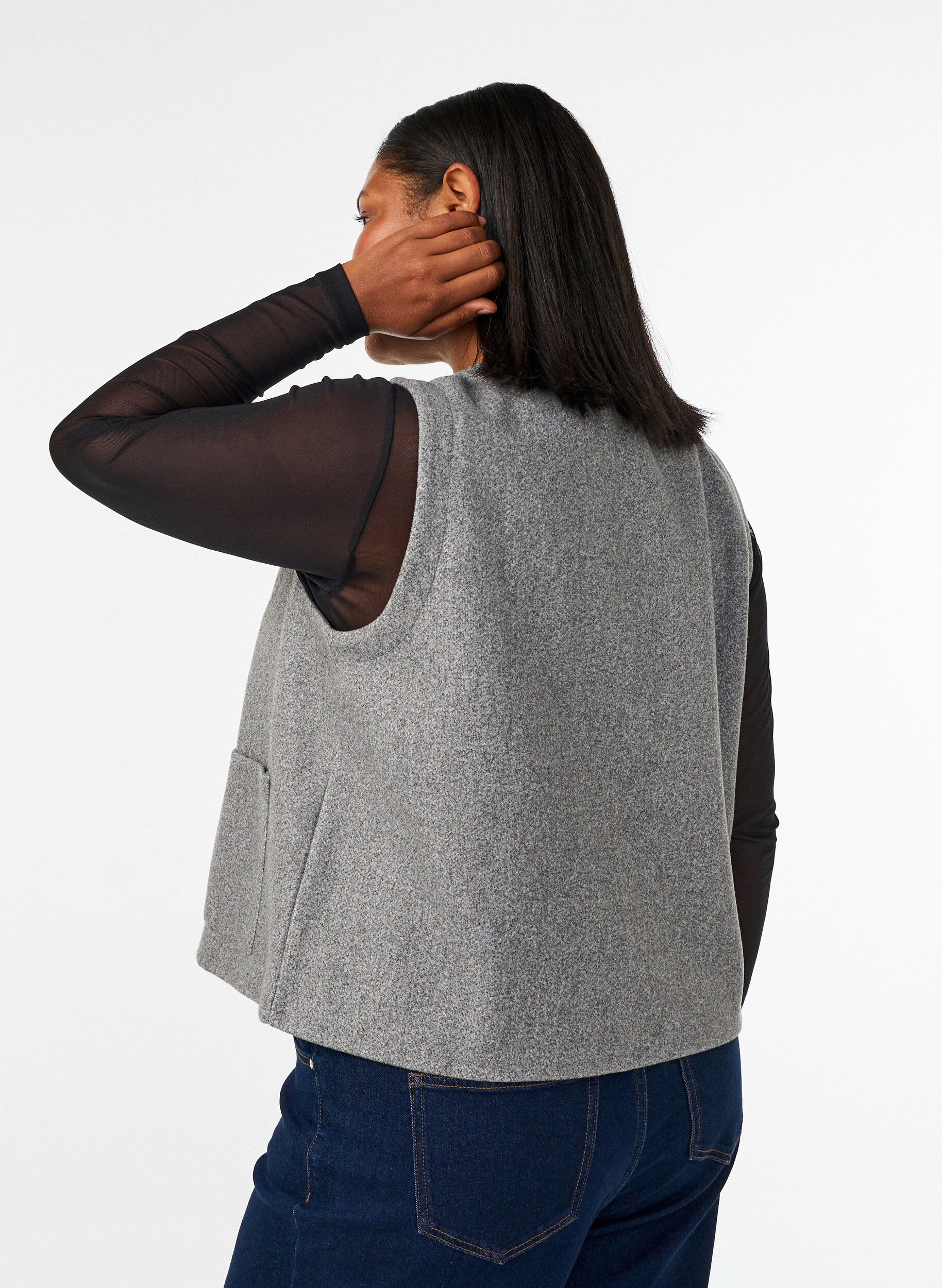 ZizziV-hals vest med knapper, Gr&aring;, Model image number 2