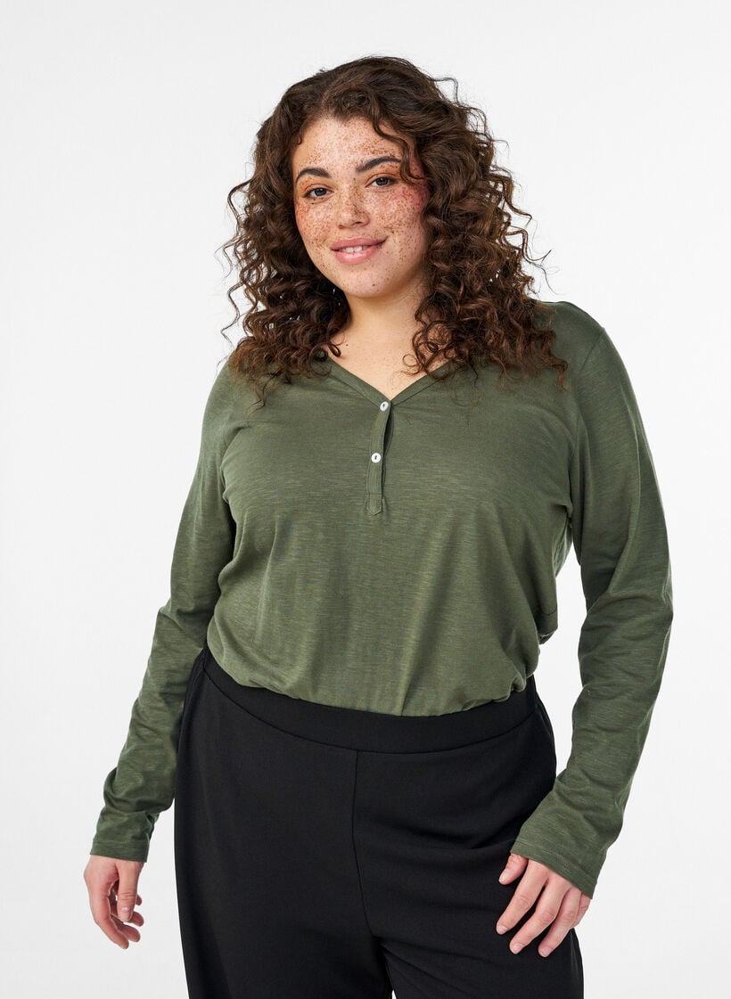 Langermet t-skjorte med V-hals og knapper, Gr&oslash;nn, Model image number 0