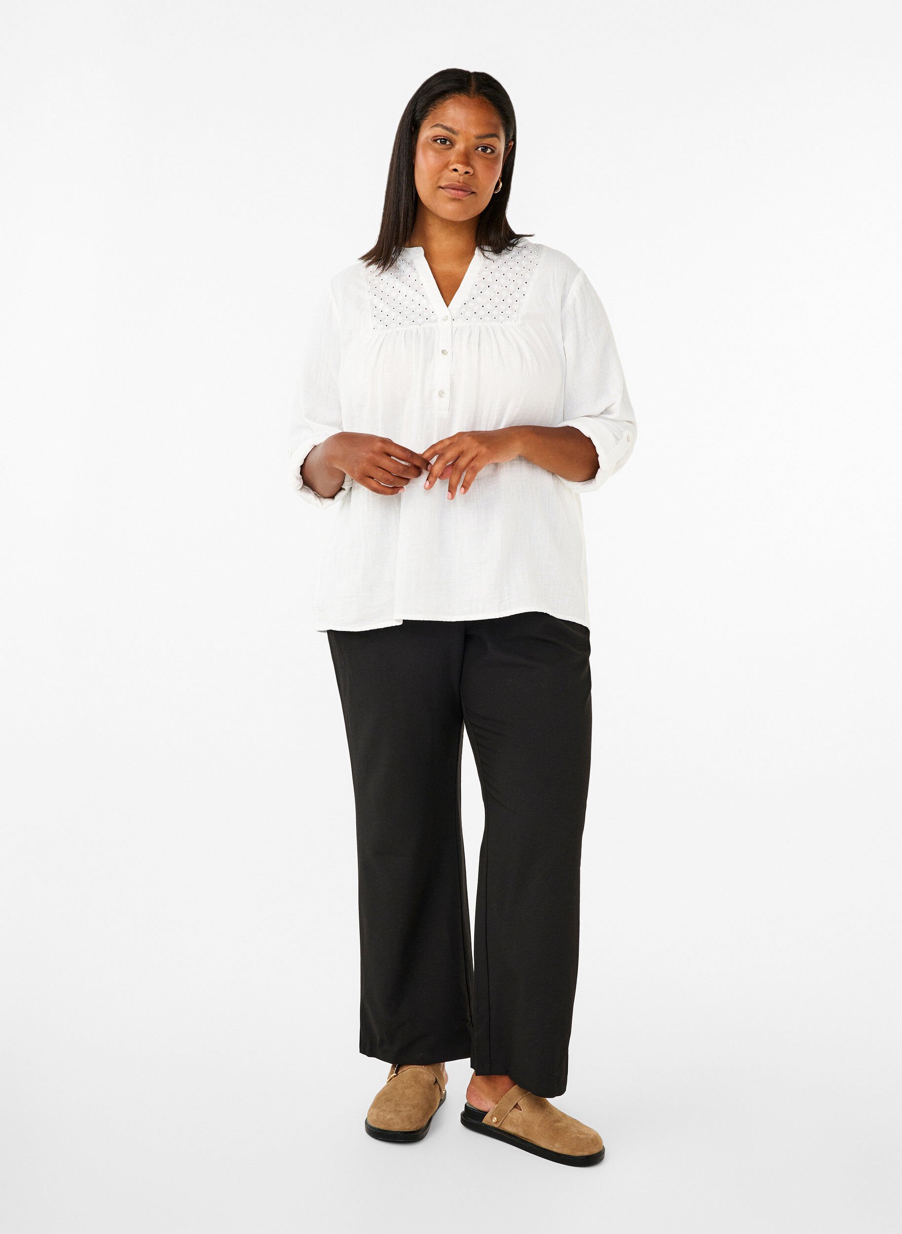 Zizzi Bomullsbluse med engelsk broderi og 3/4-ermer, Bright White, Model image number 2