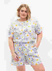 Løs pysjamas shorts med mønster, Lavender Blue AOP, Model