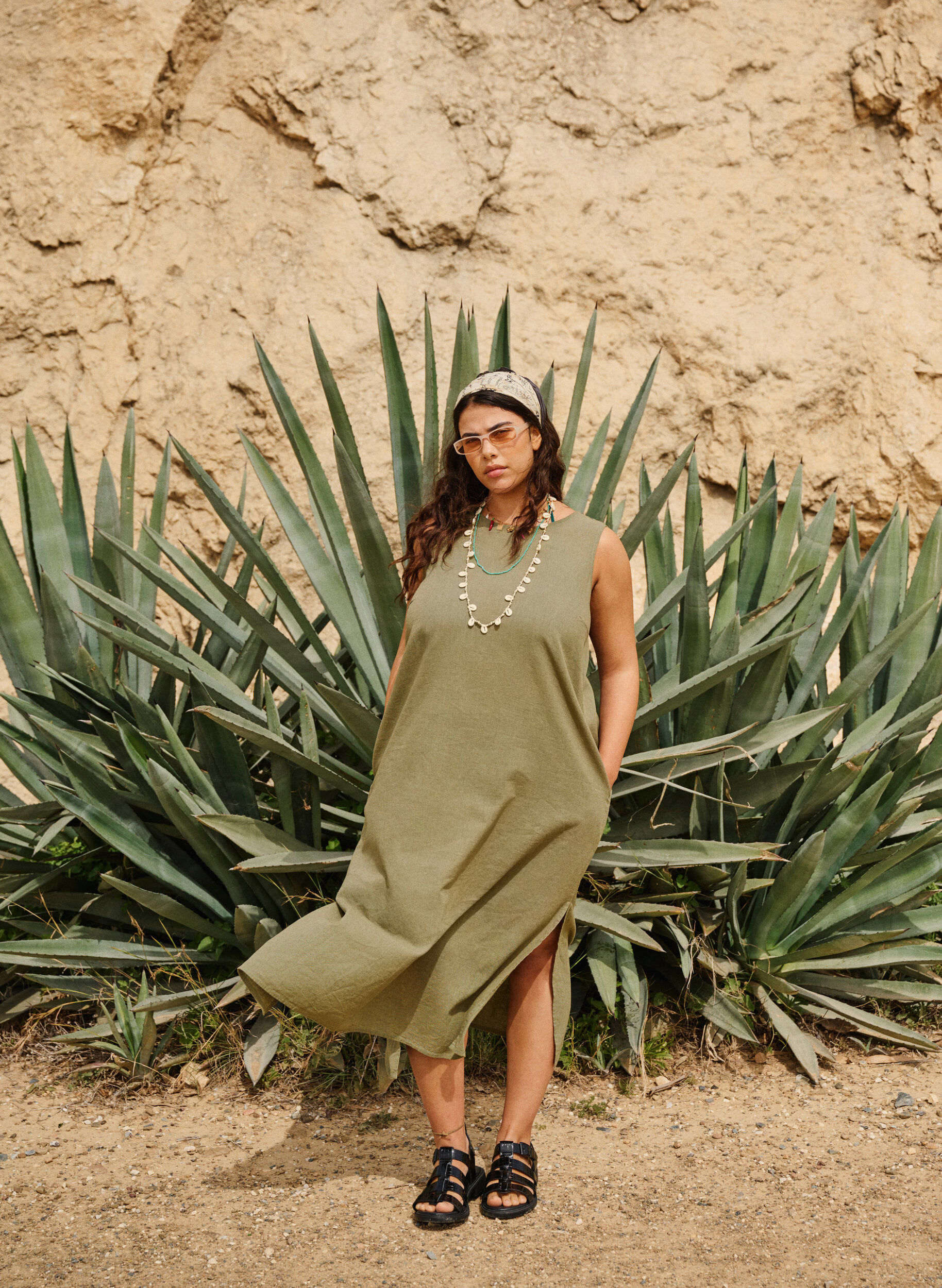 Zizzi Ermel&oslash;s kjole i bomullsblanding med lin, Deep Lichen Green, Image image number 0