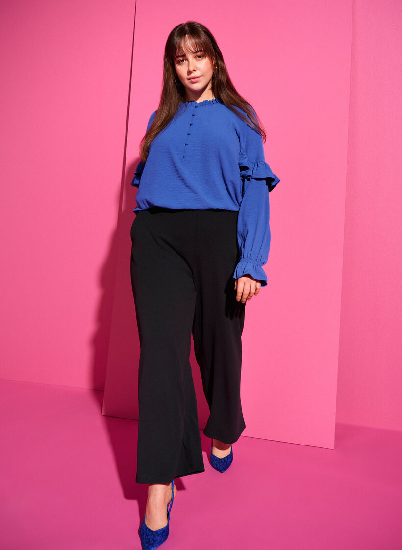 Bluse med volanger og knapper, Deep Ultramarine, Image image number 0