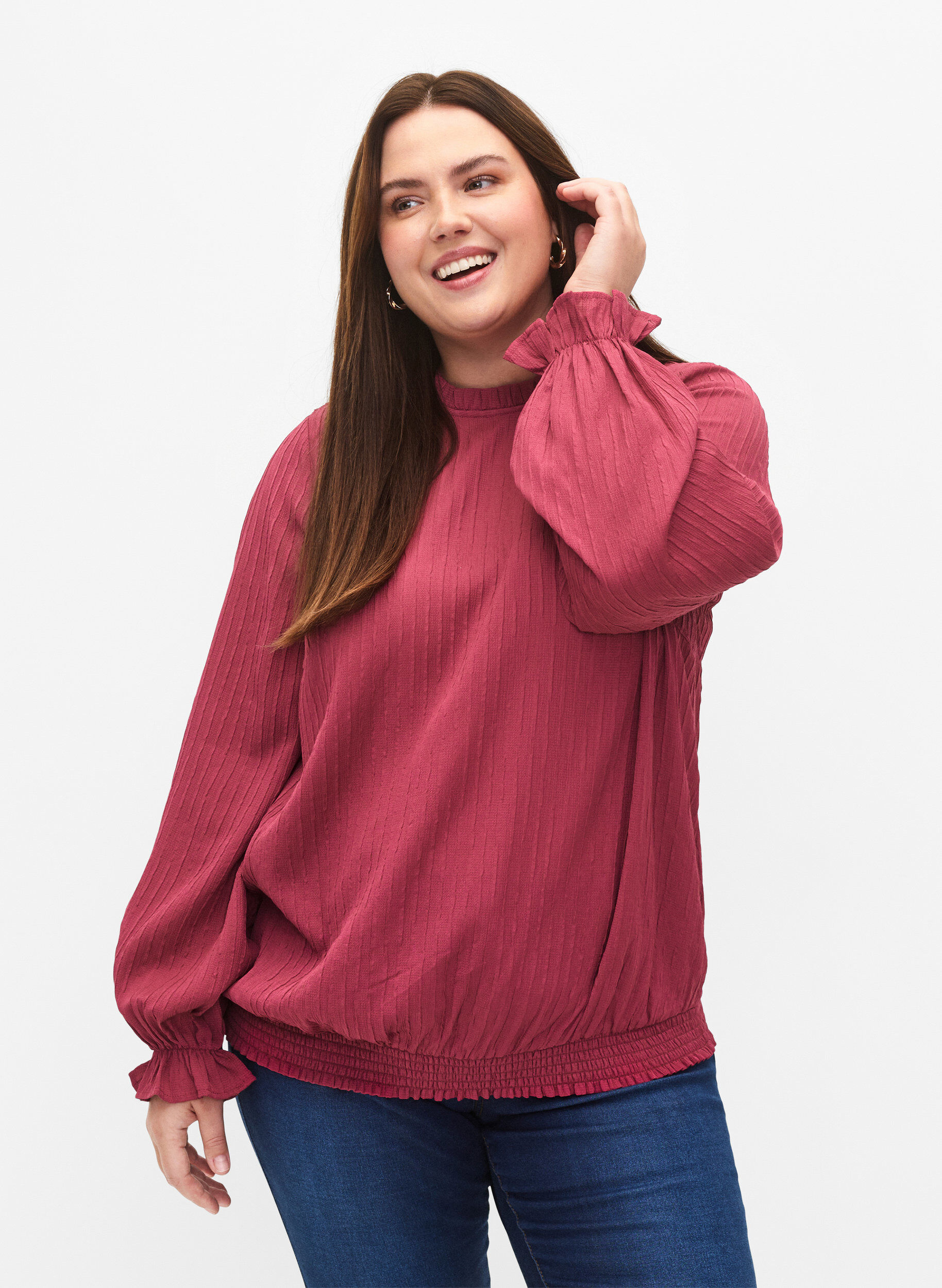 Zizzi Smockbluse med volanger og tekstur, Dry Rose, Model image number 0