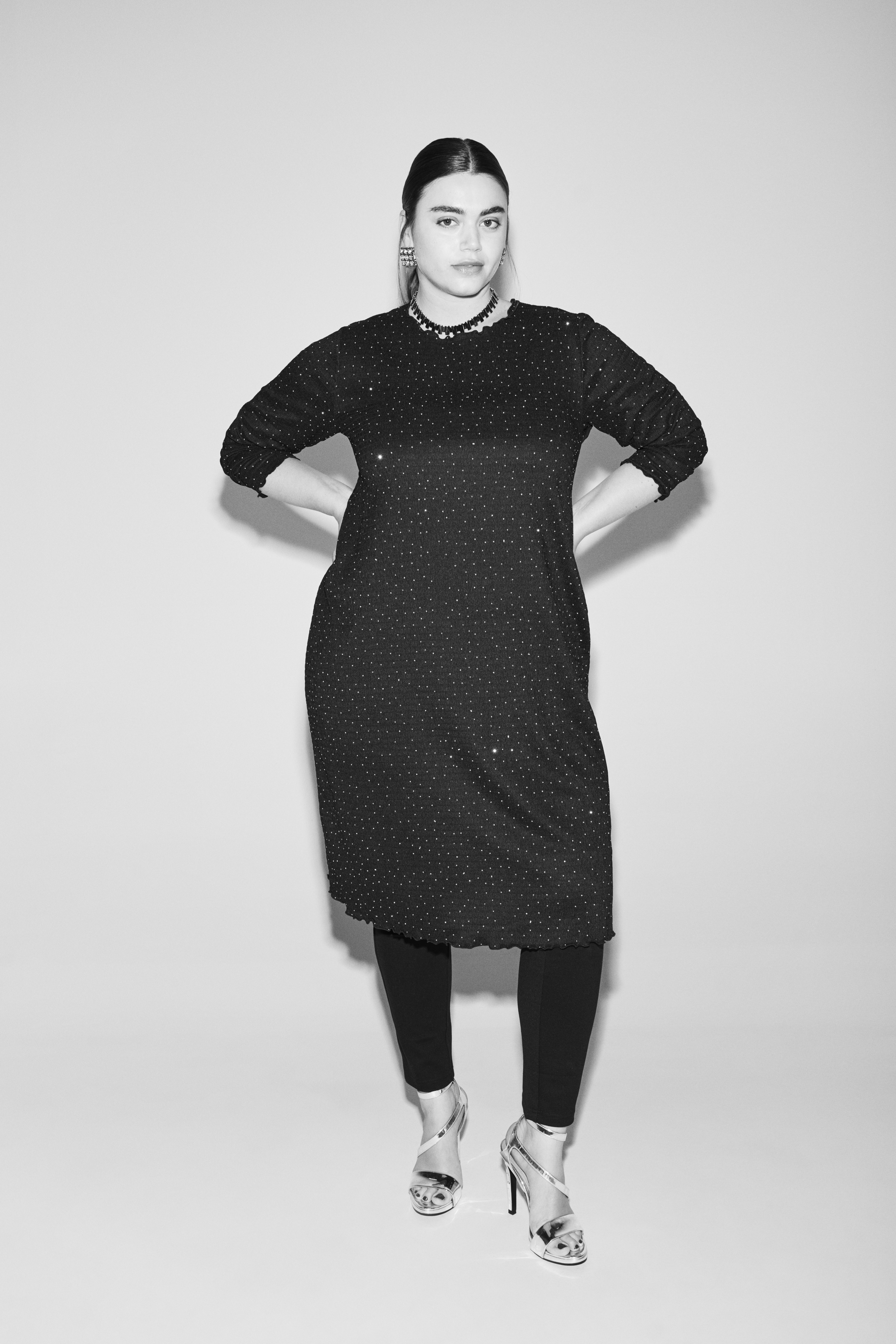 Kjole med rhinestones, , Model