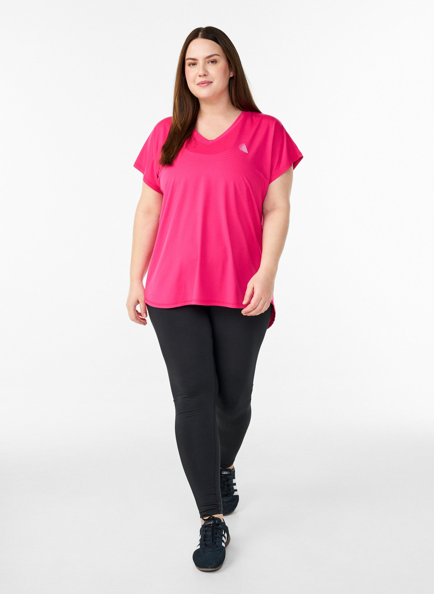 ZizziT-skjorte til trening med V-hals, Rosa, Model image number 1