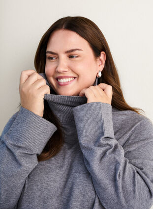 Zizzi Strikkebluse med høy hals og knapper på siden, Grå, Image image number 0