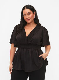 Bluse med korte ermer og smokkedetaljer, Black, Model
