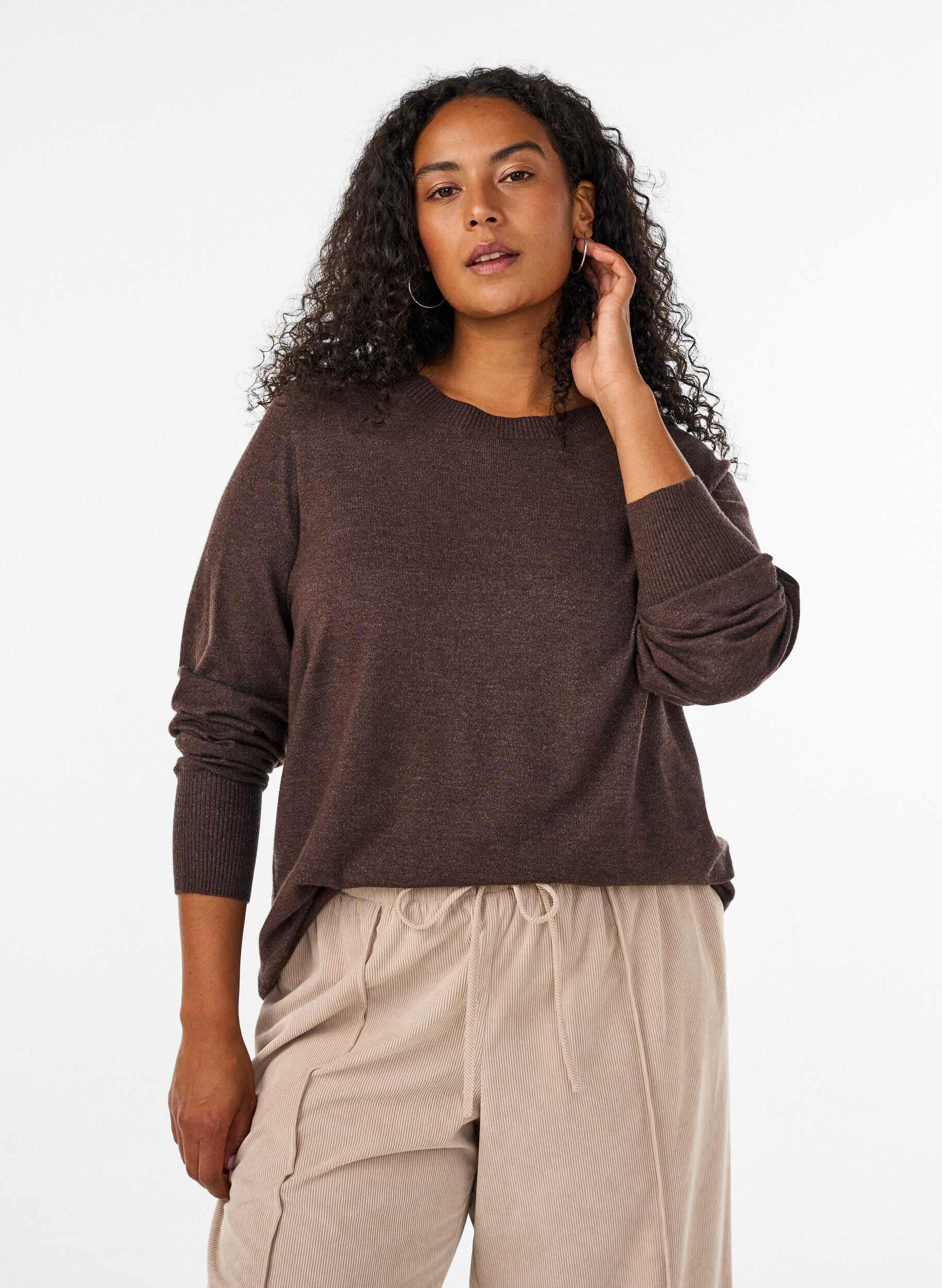 Strikkebluse med rund hals, Brun, Model