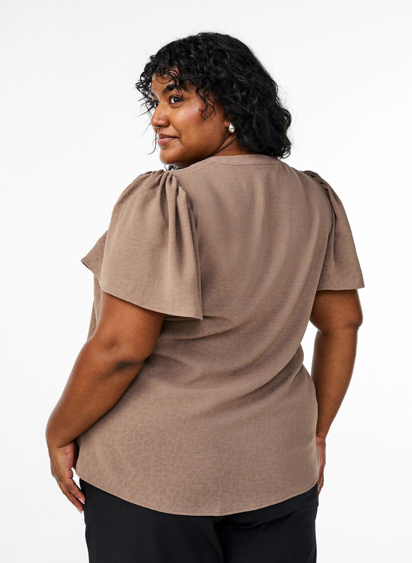 Bluse med korte volangermer og V-hals, Brun, Model image number 2