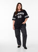 Sporty oversized college T-skjorte, Svart, Model image number 1