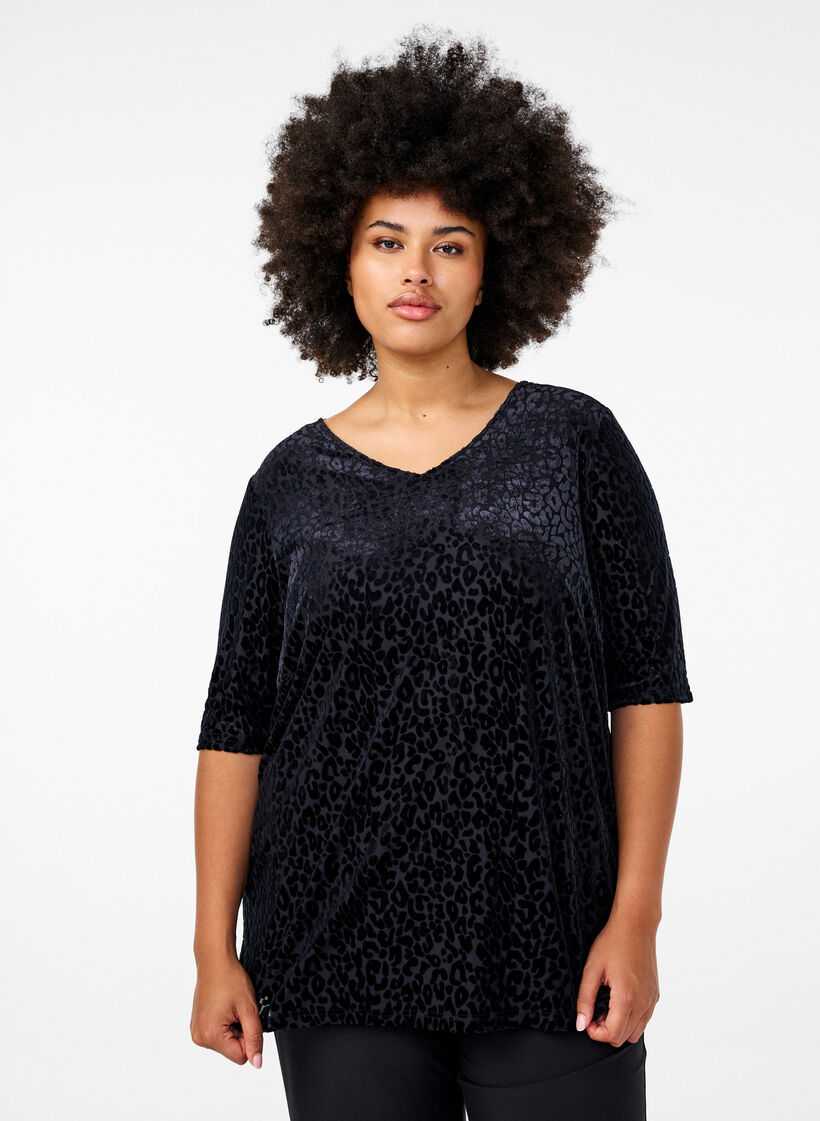 Kortermet bluse med leopardmønster, Black, Model image number 0