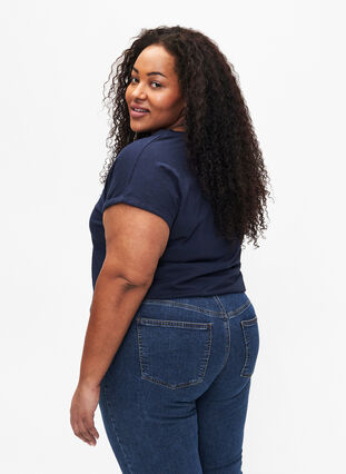 Zizzi T-skjorte med trykk i økologisk bomull, N.Sky w. White Print, Model image number 1