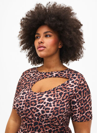 Tettsittende kjole med leopardmønster og utskjæring, Leopard AOP, Model image number 2