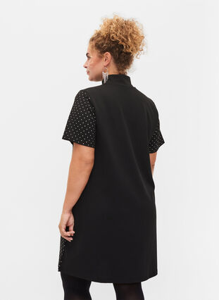 Kortermet kjole med strass, Black, Model image number 1