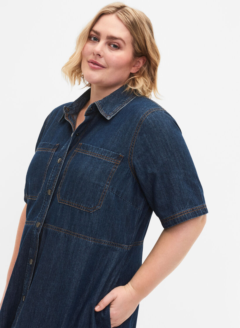 Skjortekjole i denim med korte ermer, Blå, Model image number 2
