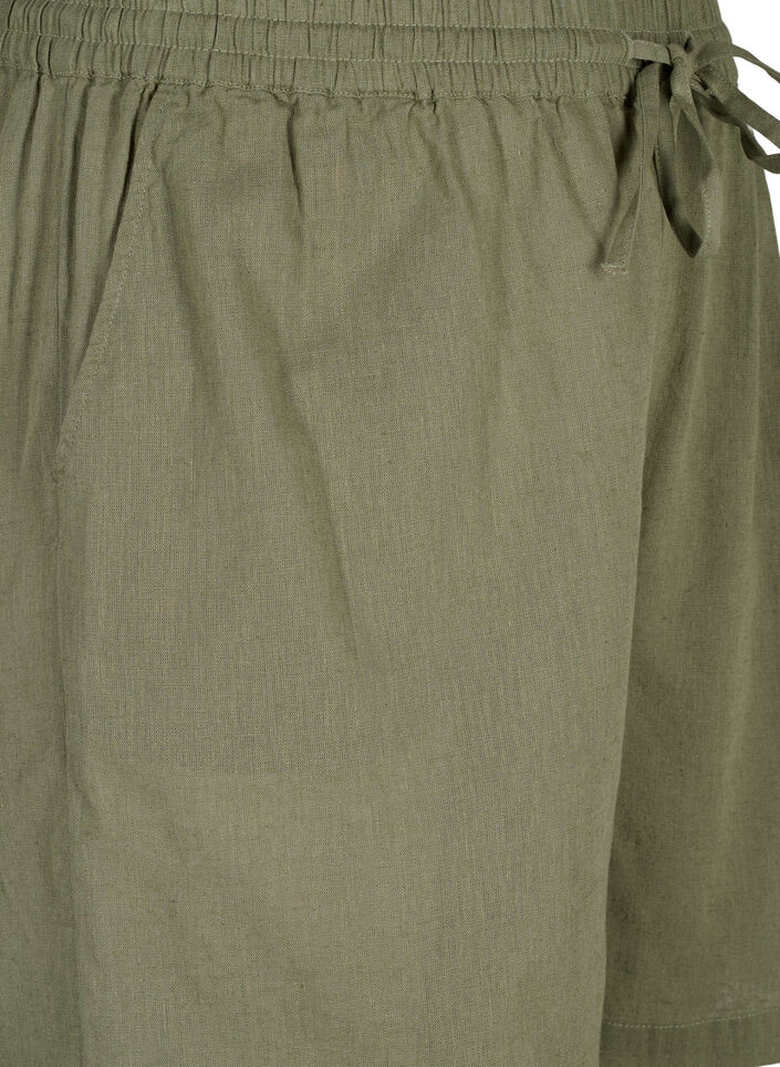 Løs shorts i bomullsblanding med lin, Deep Lichen Green, Packshot image number 2