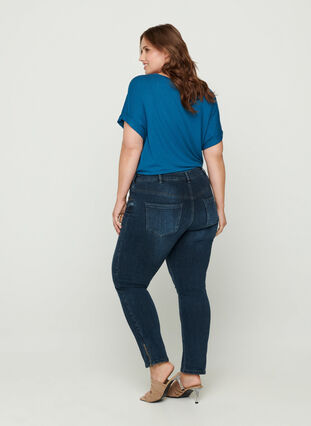 Cropped slim fit Emily jeans, Blue black denim, Model image number 0