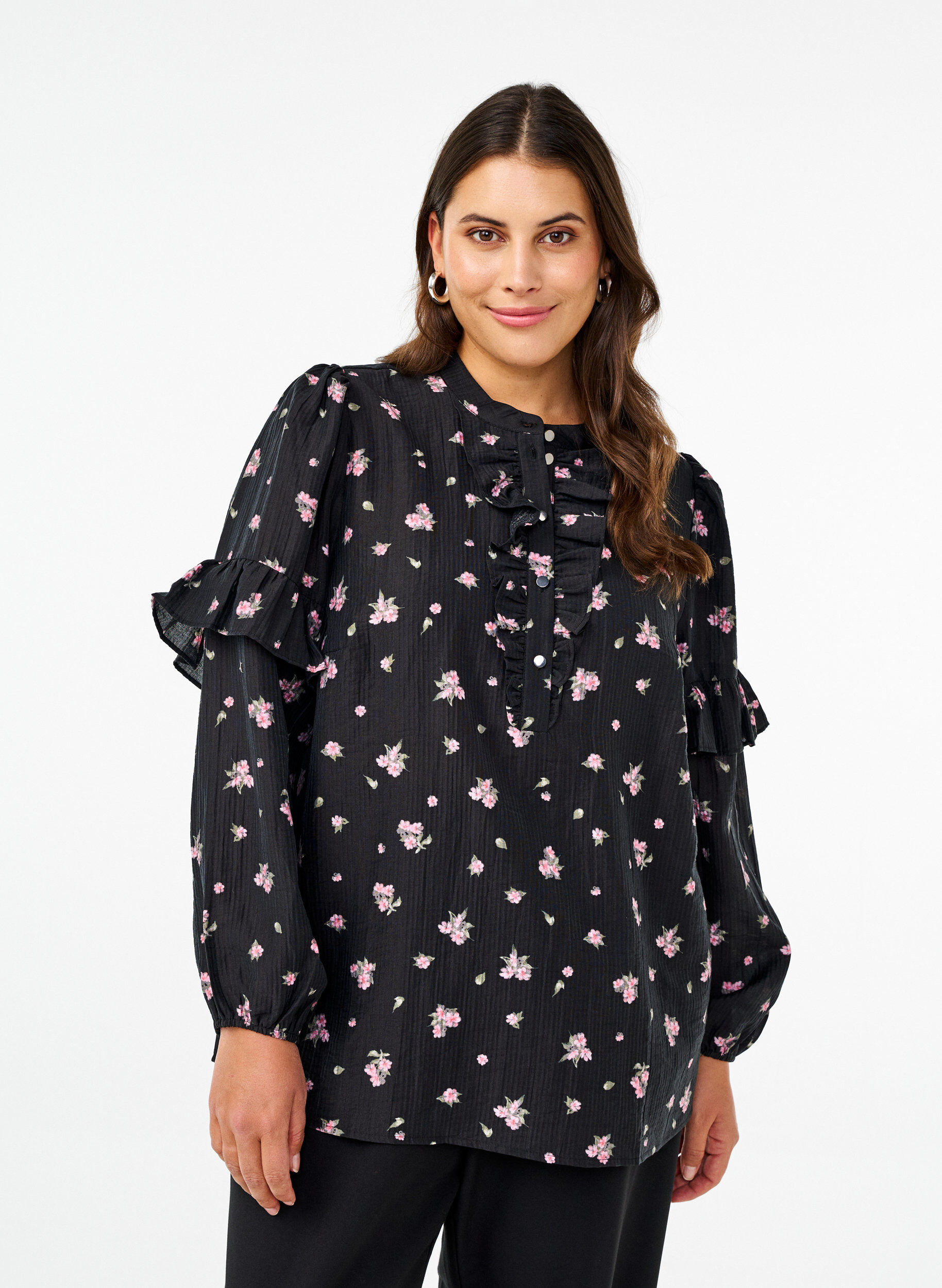 Blomstret bluse i lyocell, Svart, Model