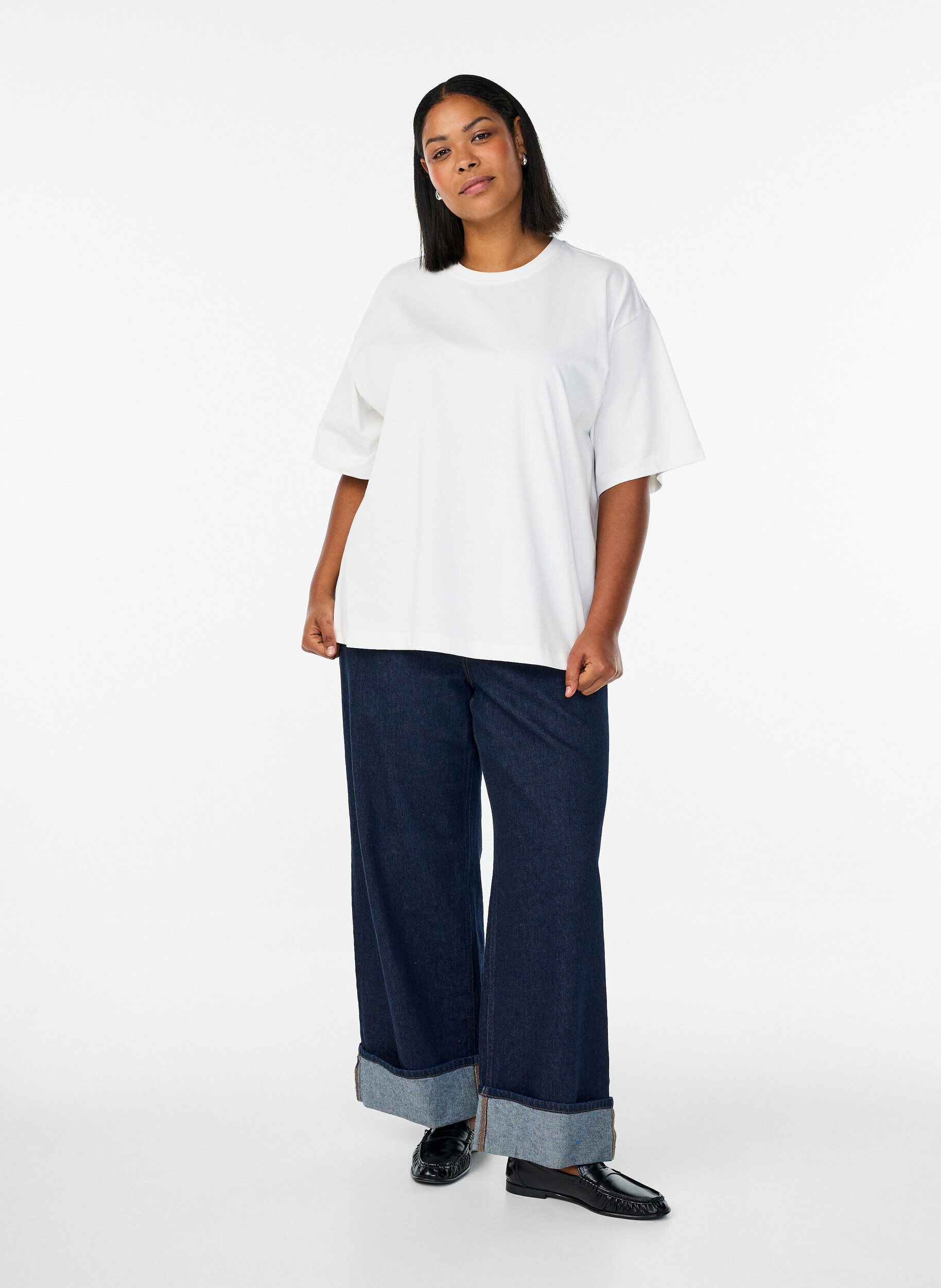 Zizzi Oversized T-skjorte med halve ermer, Hvit, Model image number 1