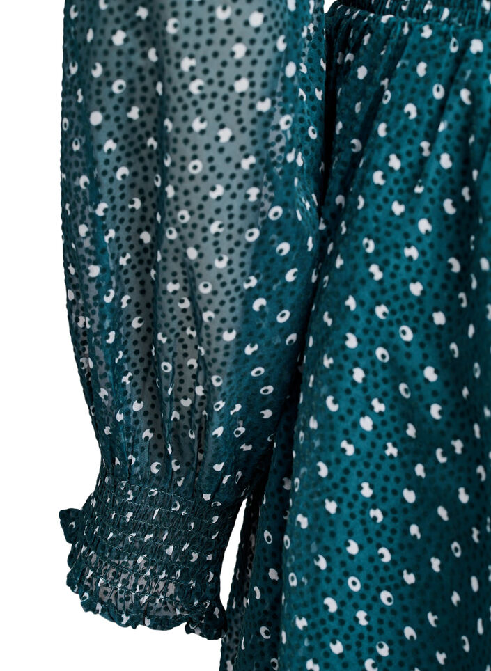 Midikjole i chiffon med prikket mønster, Grønn, Packshot image number 3