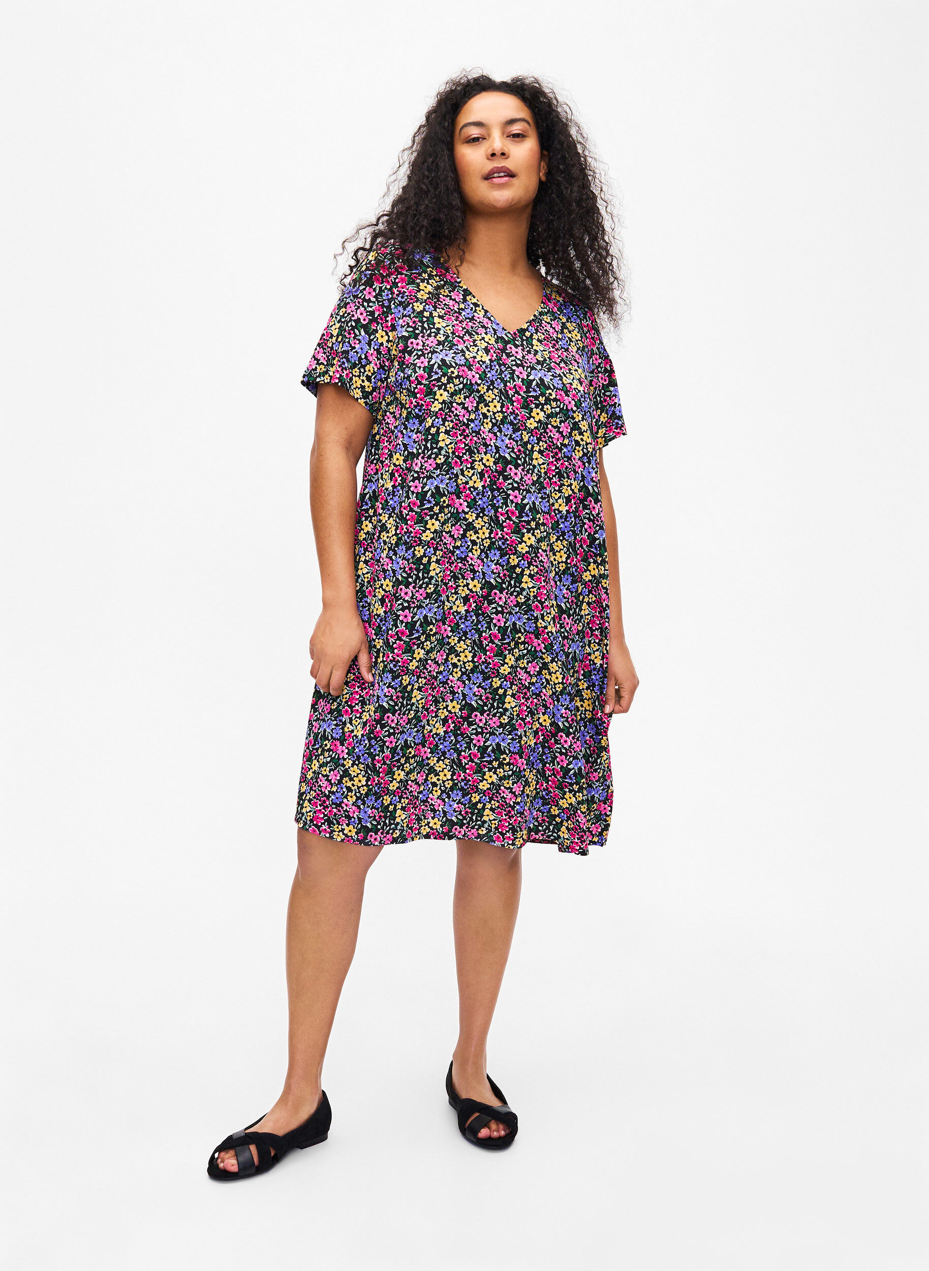 Zizzi FLASH &ndash; Kjole med V-hals og blomsterm&oslash;nster, Multi Flower, Model image number 2