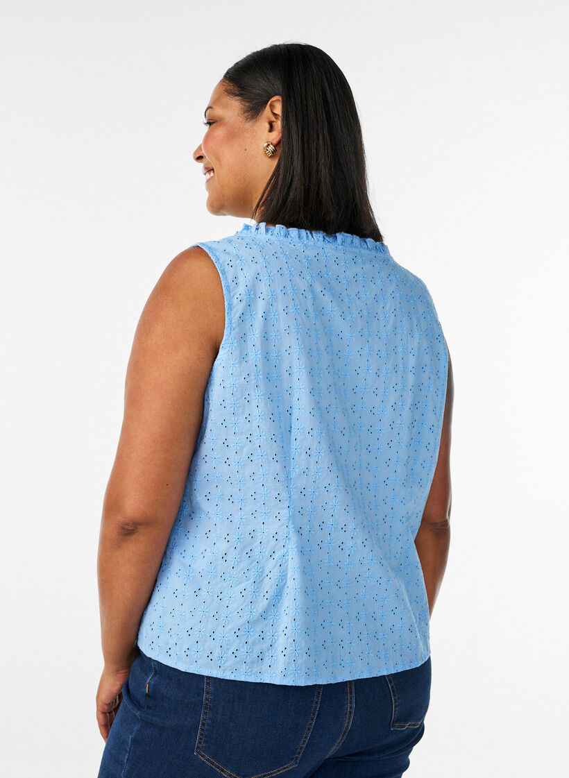 Ermel&oslash;s bluse med broderi anglaise og volanger, Bl&aring;, Model image number 2