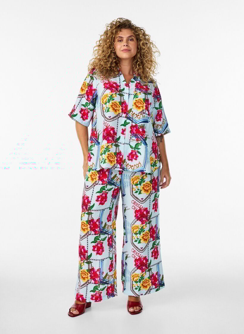 Bluse med albuelange ermer og fargerikt trykk, Bl&aring;, Model