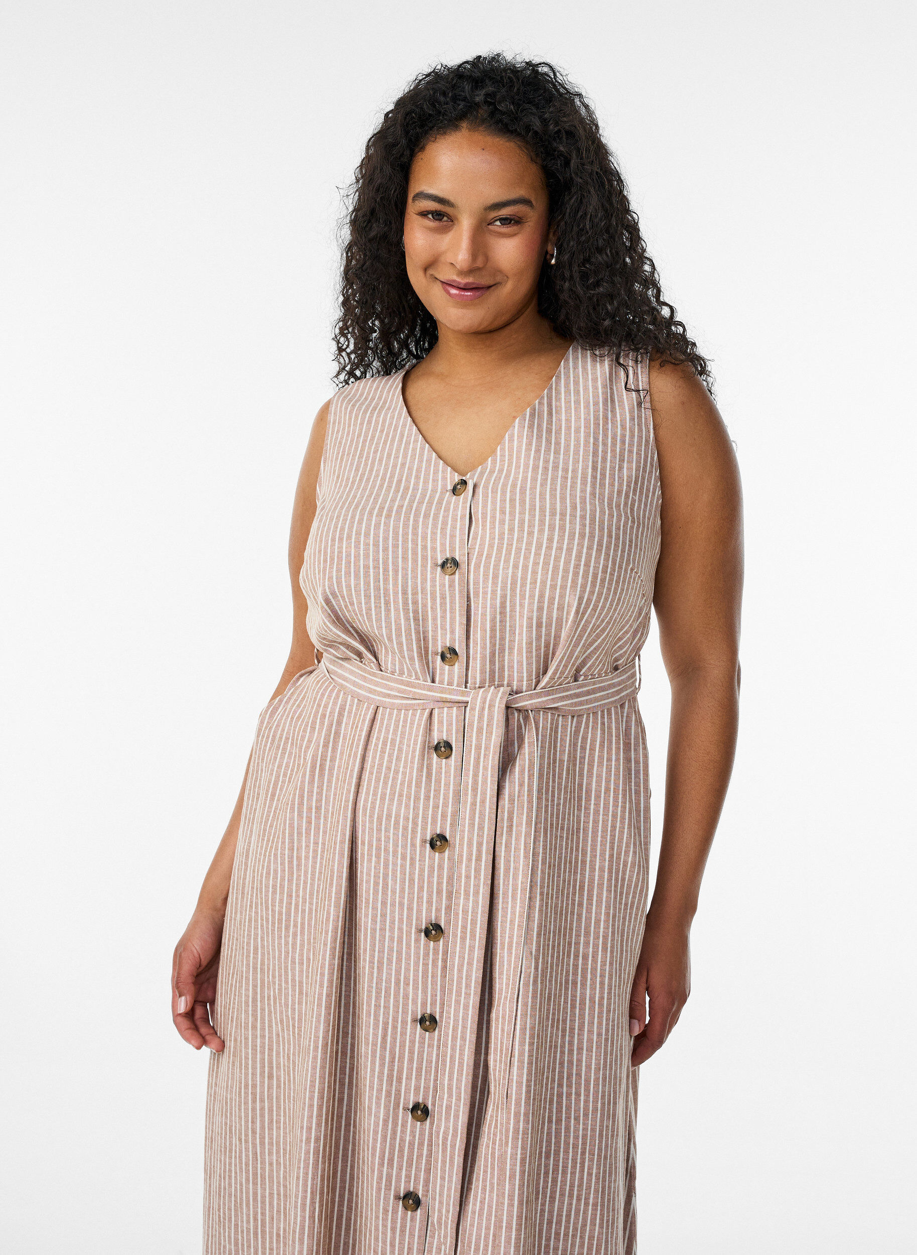 ZizziErmel&oslash;s stripet midikjole i lin og viskose, Beige, Model image number 2