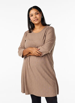 Zizzi Kjole med tekstur og 3/4 ermer, Brun, Model image number 0