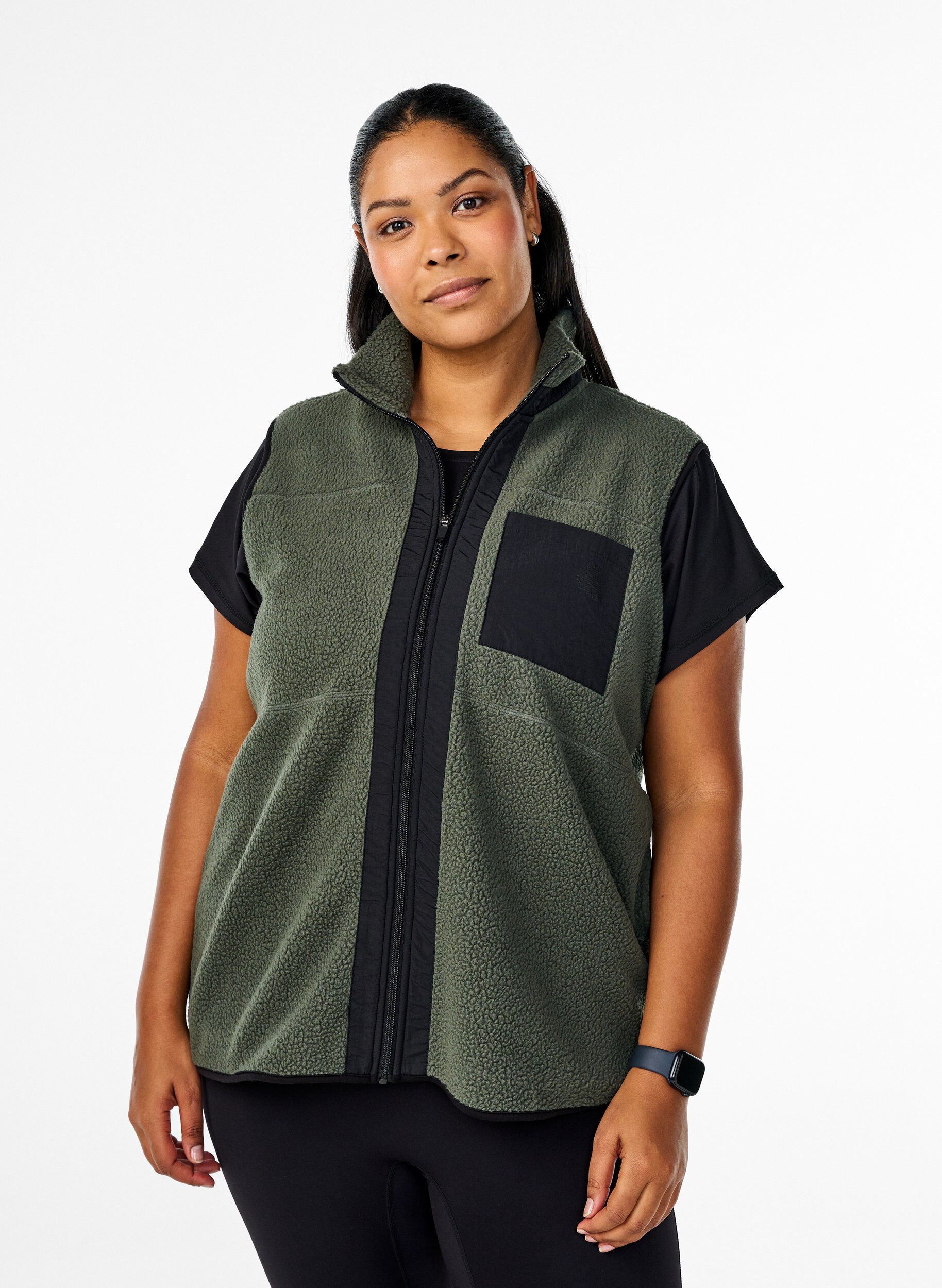 Zizzi Sporty teddyvest med lommer, Thyme, Model image number 0