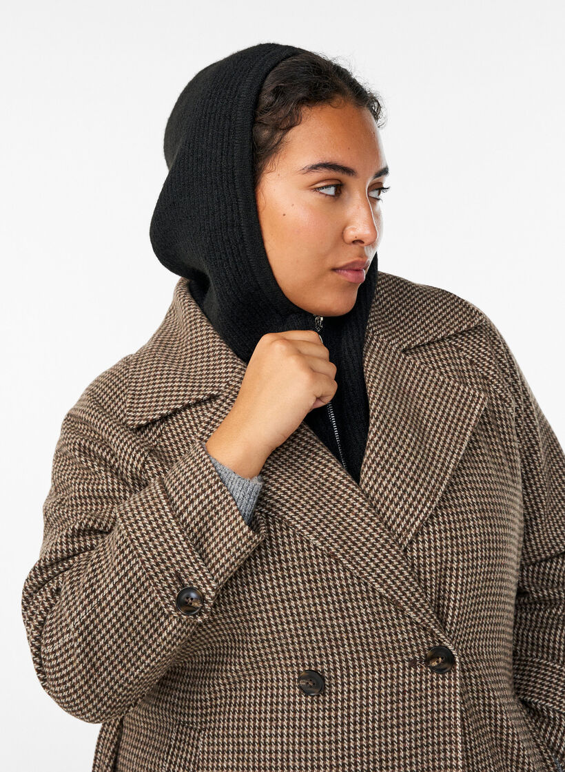 Ribbestrikket finlandshette med glidelås, Svart, Model image number 1