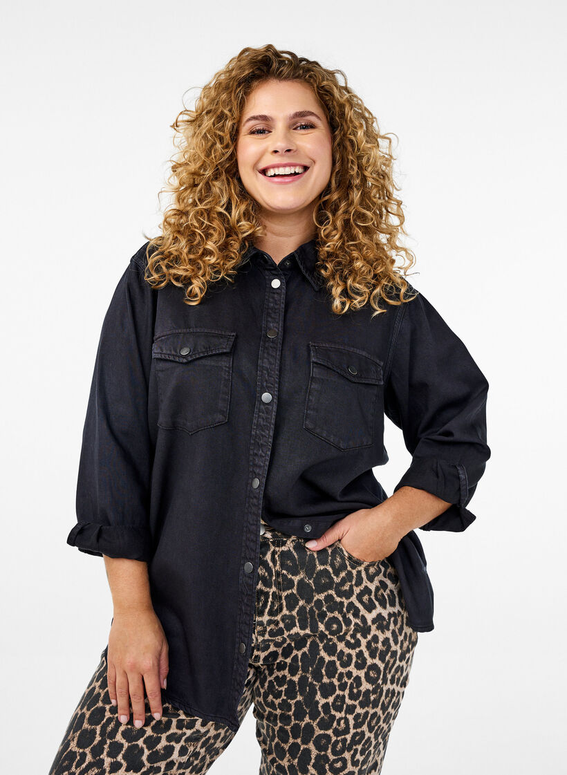 Denimskjorte med brystlommer, Svart, Model image number 0