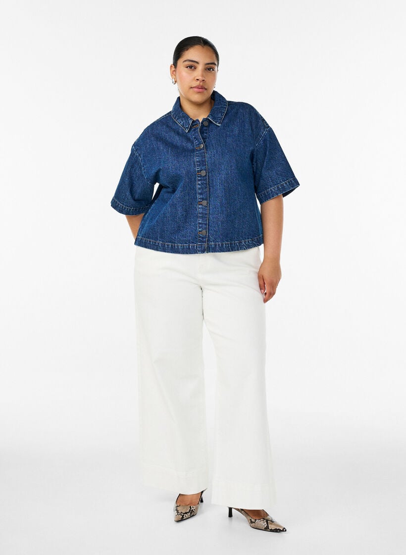 Kortermet denimjakke med knappelukking, Bl&aring;, Model image number 1