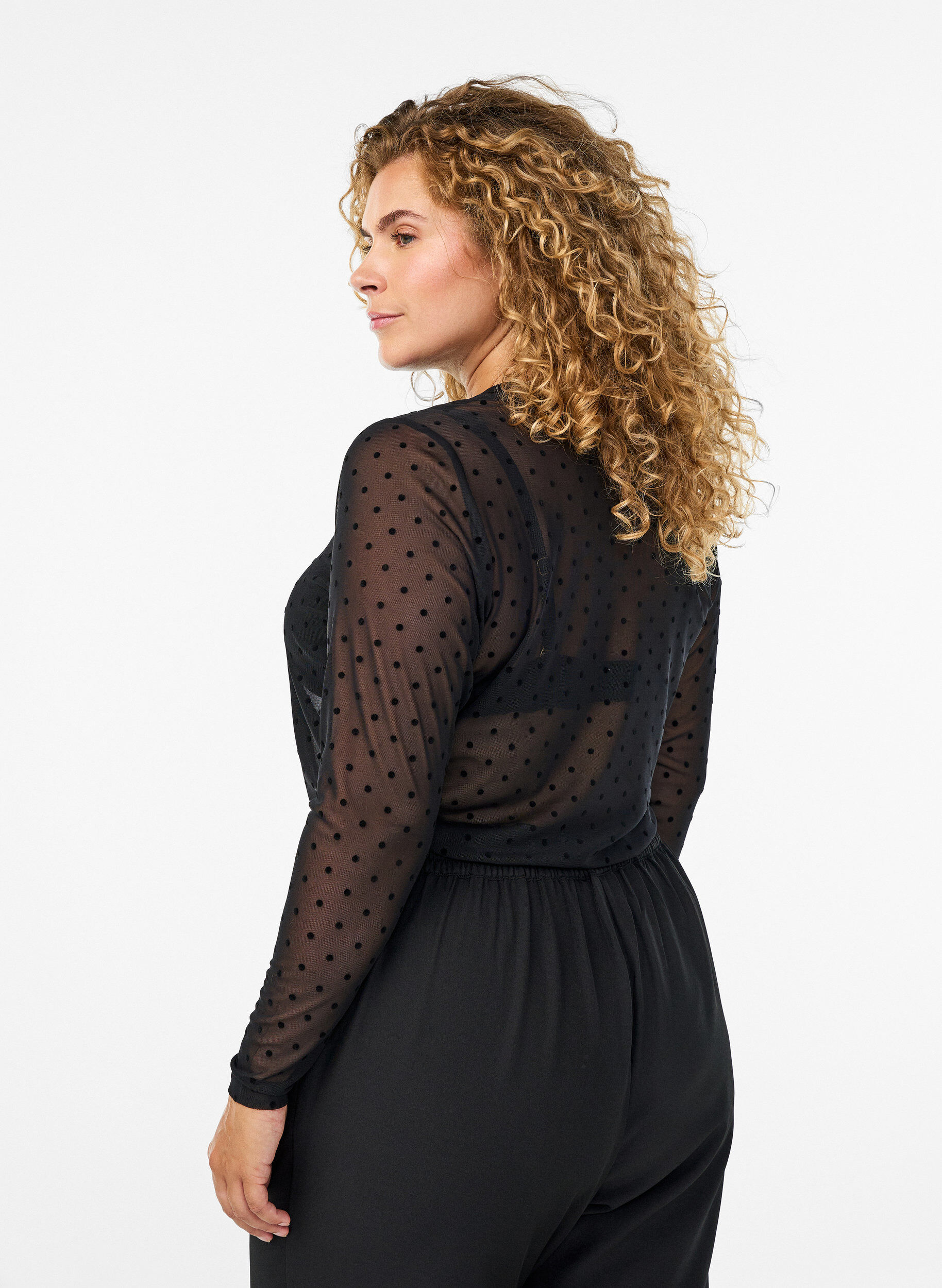 Zizzi Bluse med mesh og prikker, Svart, Model image number 2