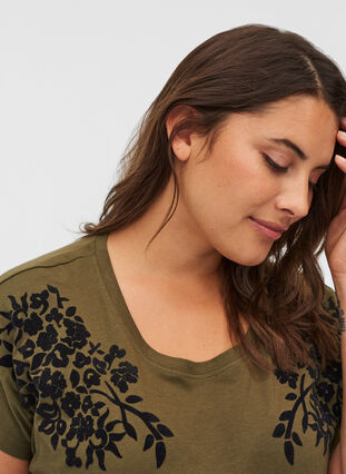 T-skjorte i bomull med mønster, Ivy Green, Model image number 2