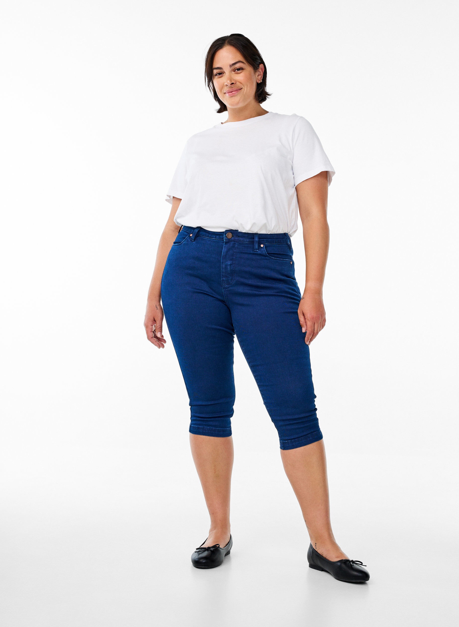 ZizziSlim fit Army caprijeans med h&oslash;y midje, Bl&aring;, Model image number 0