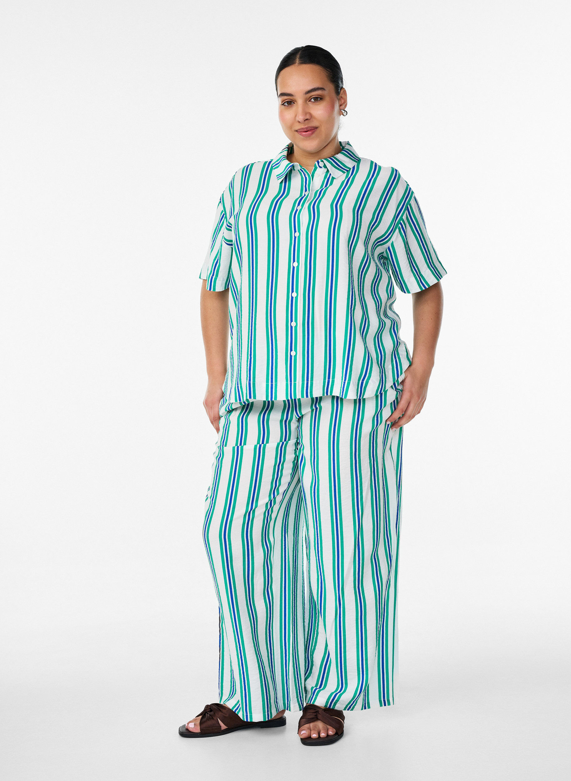 ZizziStripete bukser med h&oslash;y midje og vide ben, Vanilje, Model image number 1