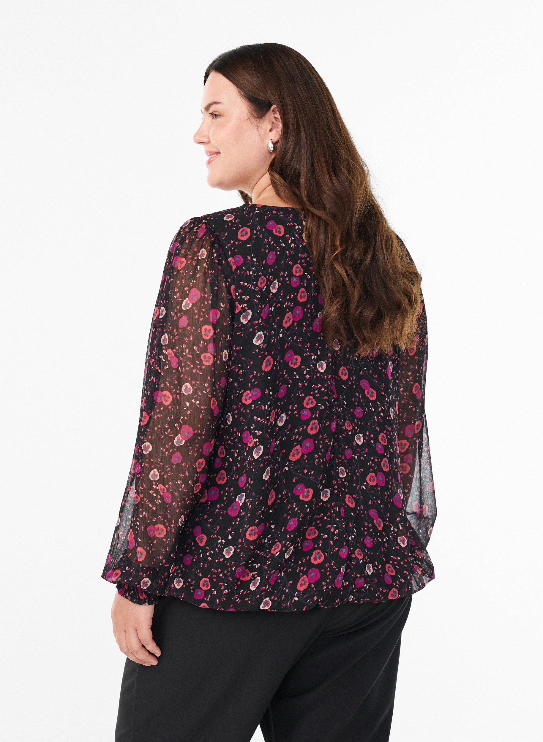 ZizziBlomstret chiffongbluse med gjennomsiktige ermer, Svart, Model image number 2