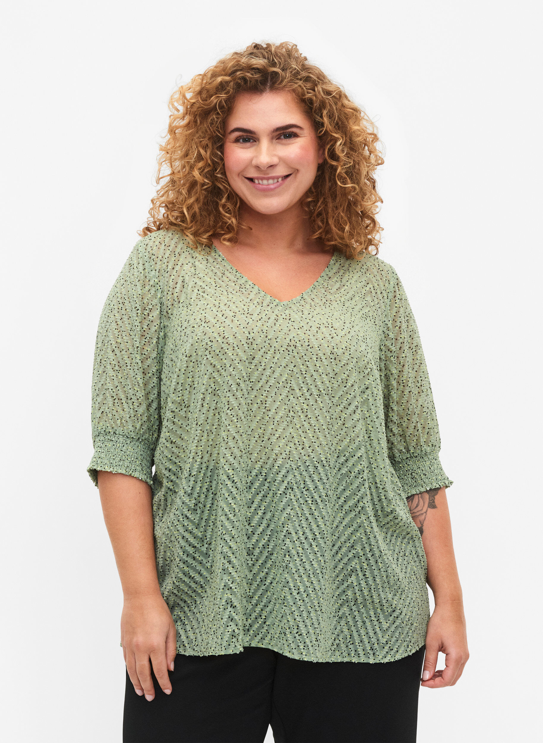 Zizzi Prikkete bluse med 1/2 ermer, Seagrass Dot, Model image number 0