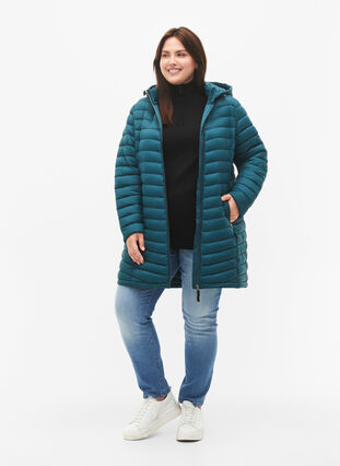 Lettvektsjakke med lommer og avtakbar hette, Deep Teal, Model image number 2